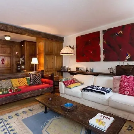 Lovely 5-Bedroom Apartament With Free Parking On Permises