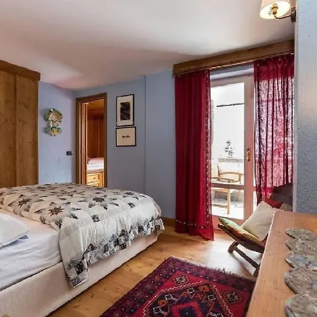Lovely 5-Bedroom Apartament With Free Parking On Permises شقة