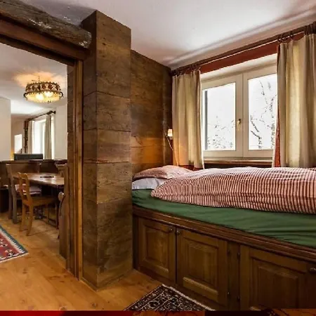 Lovely 5-Bedroom Apartament With Free Parking On Permises شقة Verrand