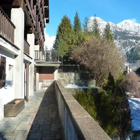 Lovely 5-Bedroom Apartament With Free Parking On Permises Verrand